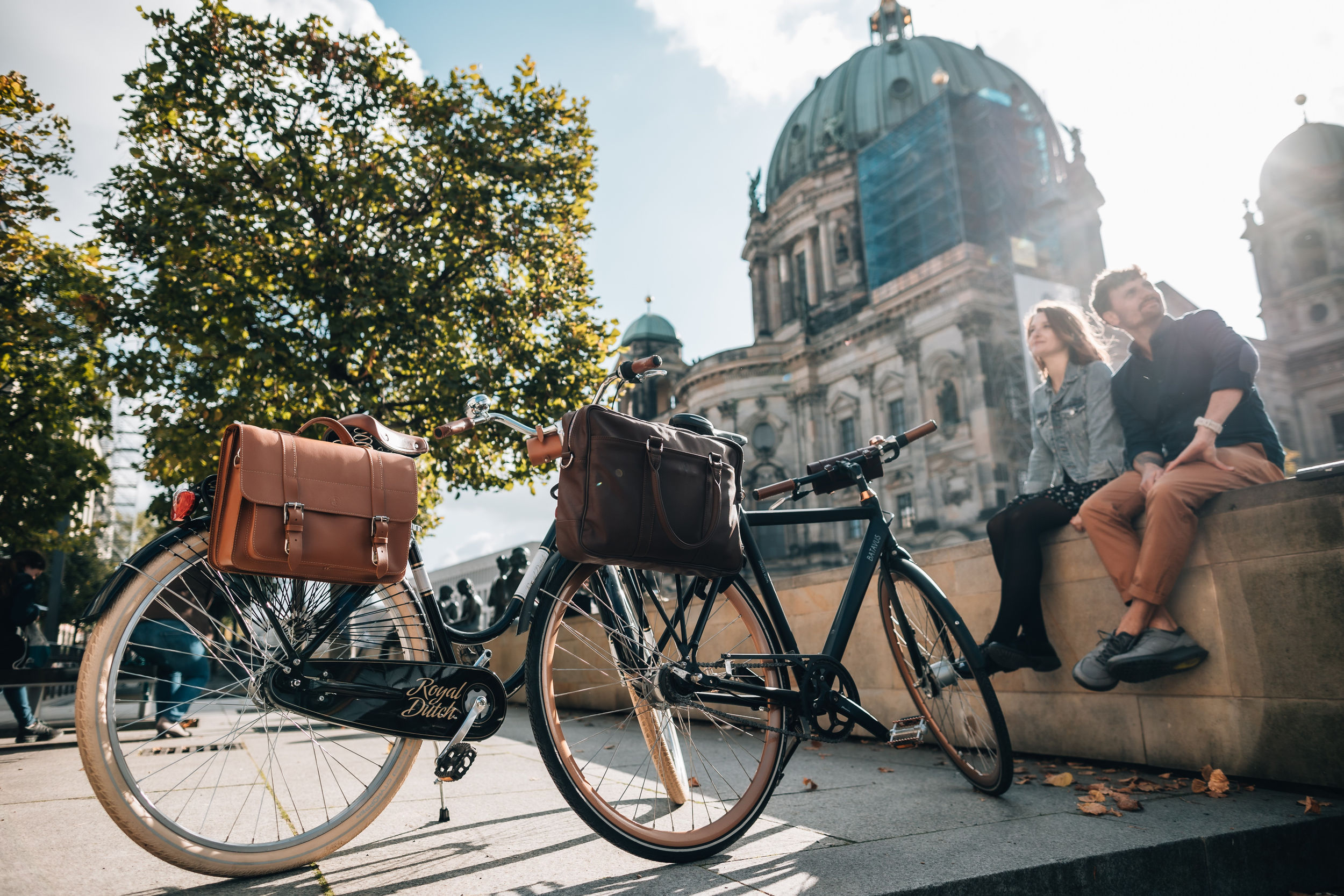 Gepäckträger- und Fahrradtaschen aus Leder